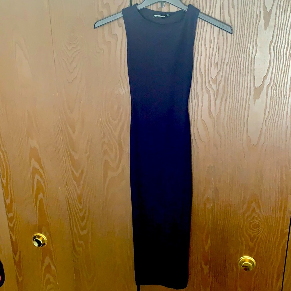 Navy blue midi dress (prettylittlething)